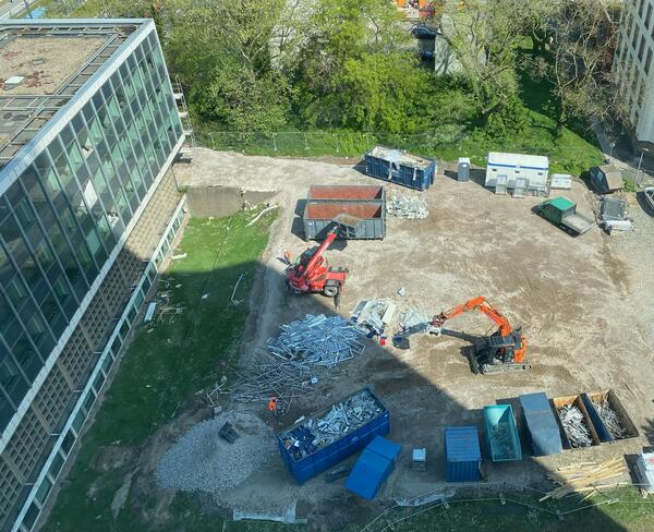 Bild vergr&ouml;&szlig;ern: Demontagearbeiten am Langbau